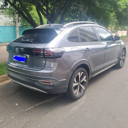 VOLKSWAGEN NIVUS 1.0 200 TSI TOTAL FLEX HIGHLINE AUTOMÁTICO